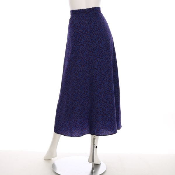 ストロベリーリーフ総柄フレアスカート