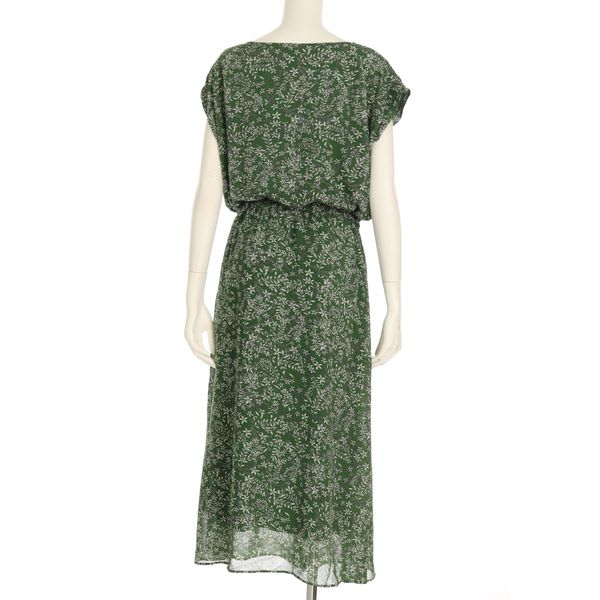 細かな花柄ワンピース