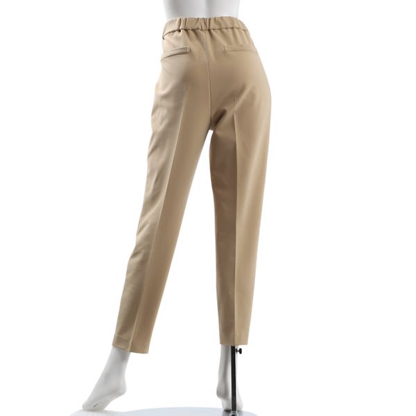 タック入りテーパードパンツ