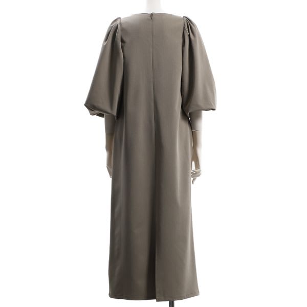 ふんわりパフスリーブワンピース