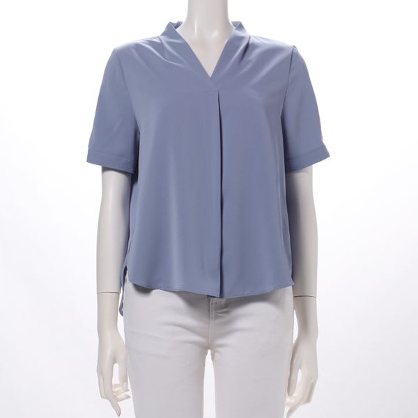 Vラインタックブラウス