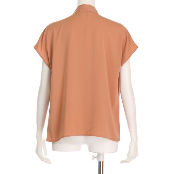 ボウタイブラウス