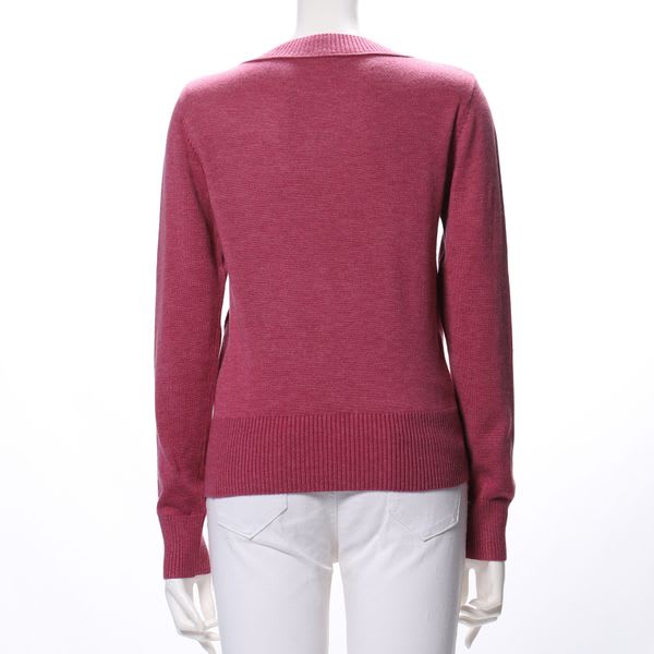 シンプルラウンドネックニット