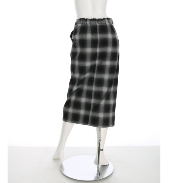 チェック柄タイトスカート