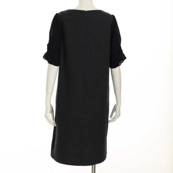 袖デザインワンピース