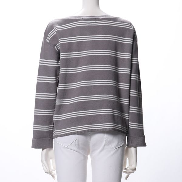 ボーダー柄ニット