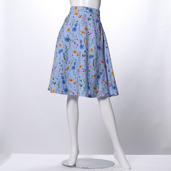 花柄フレアスカート