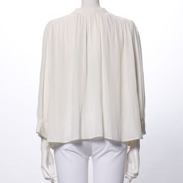ギャザーデザインフロントボタンブラウス