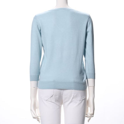 シンプルデザインVネックニット