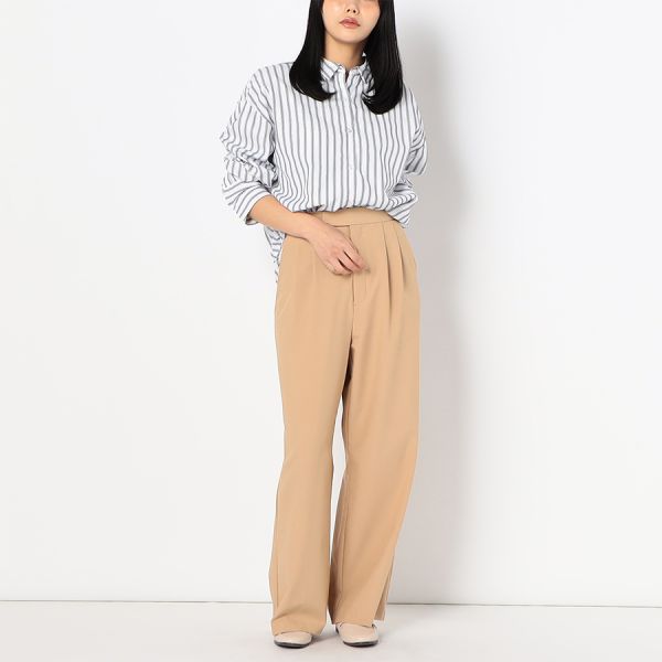 タック入りワイドパンツ