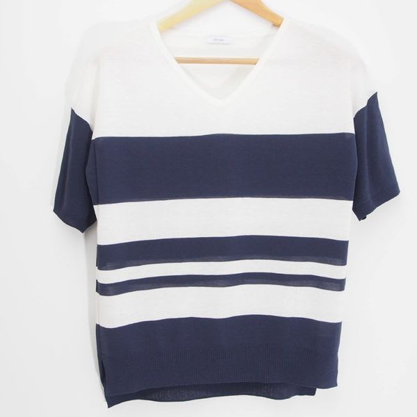 マルチボーダーニット