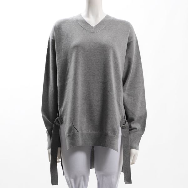 サイドスリットバックテールニット