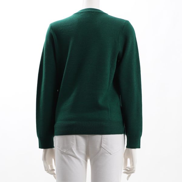 シンプルクルーネックニット