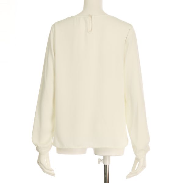 シンプルシルエットブラウス