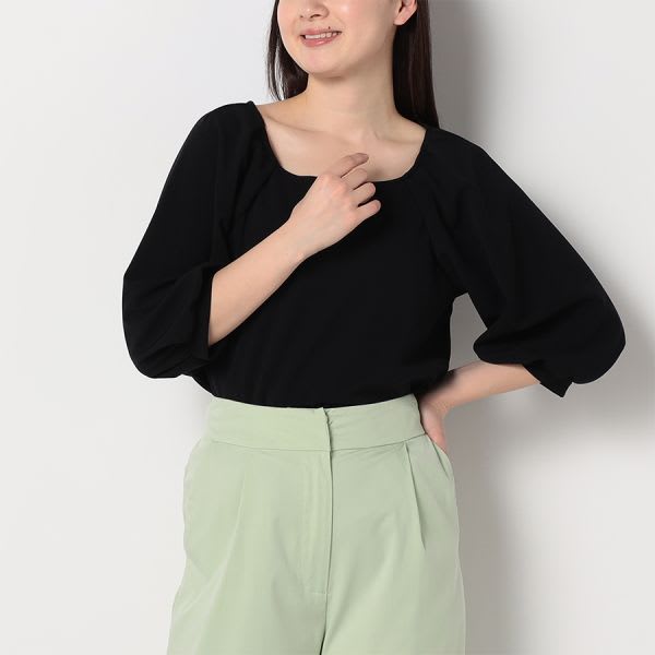 スクエアネックペプラムブラウス