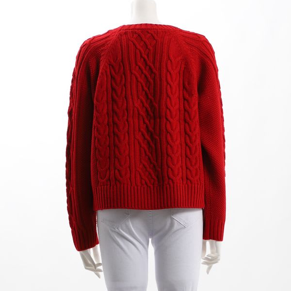 クルーネックケーブル編みニット