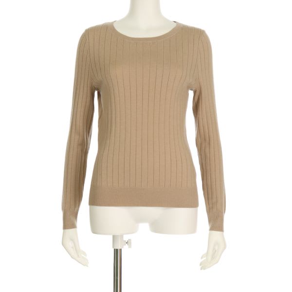 シンプルリブニット