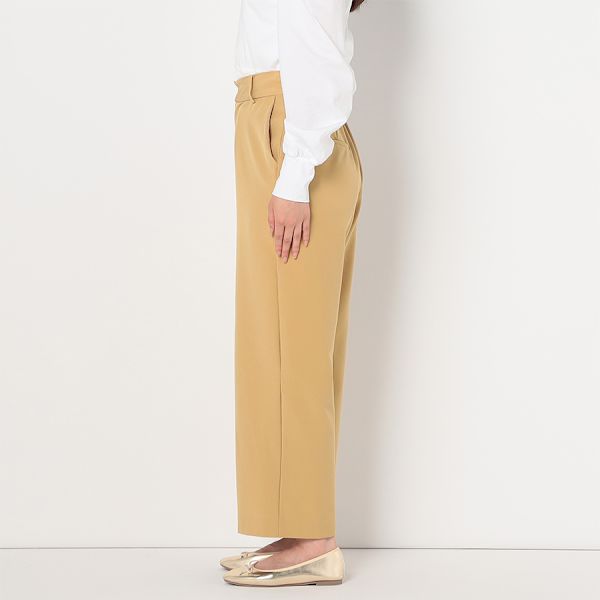 シンプルストレートパンツ