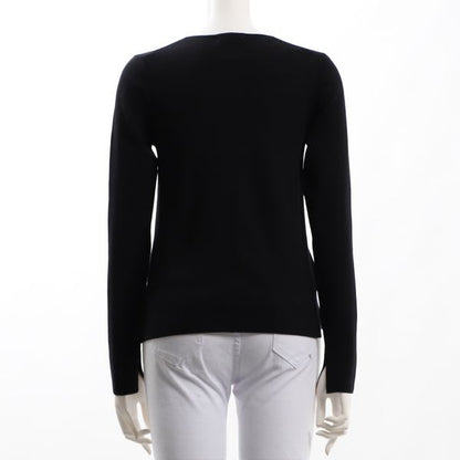 Vネックボリューム袖ニット