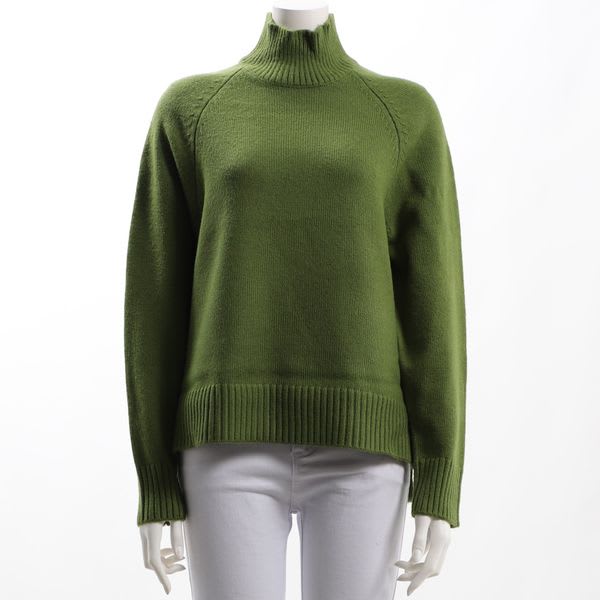 ハイネックラグランスリーブニット