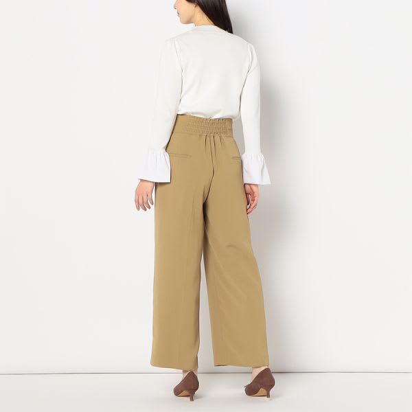 フリルディティールニット