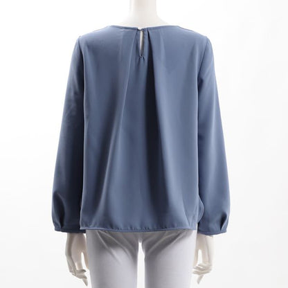 デコルテカッティングブラウス