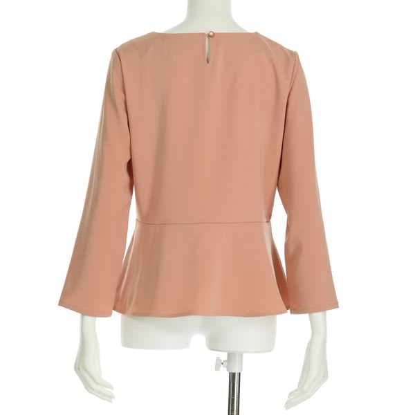 ペプラムデザインVネックブラウス