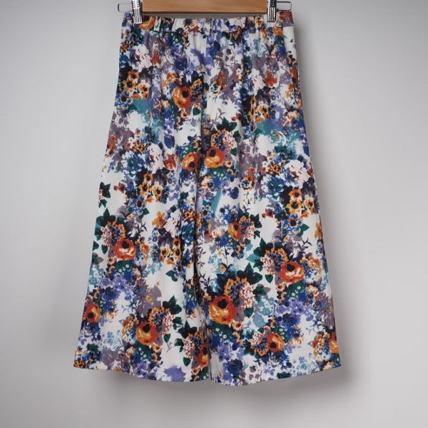 合繊花柄ワイドパンツ