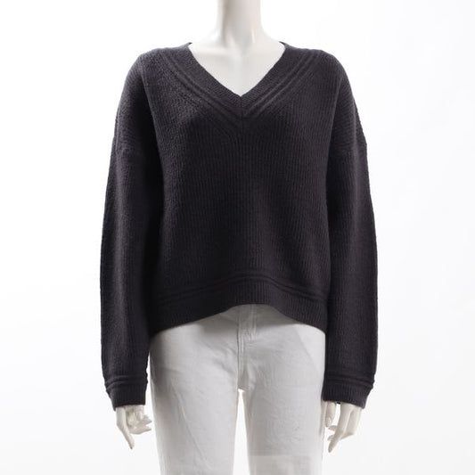 ピンタックVネックニット