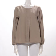 フロントデザインラウンドネックブラウス