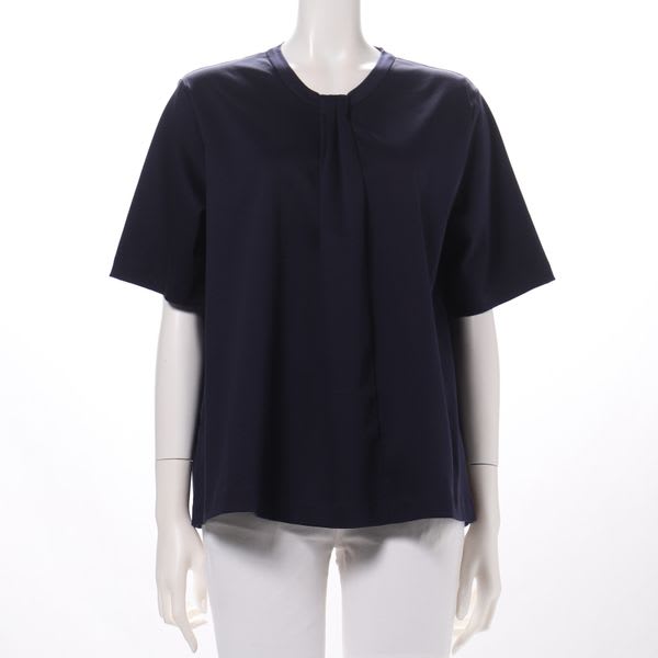 ボウタイ風デザインカットソー