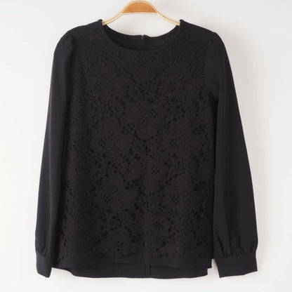 前身頃レースデザインブラウス