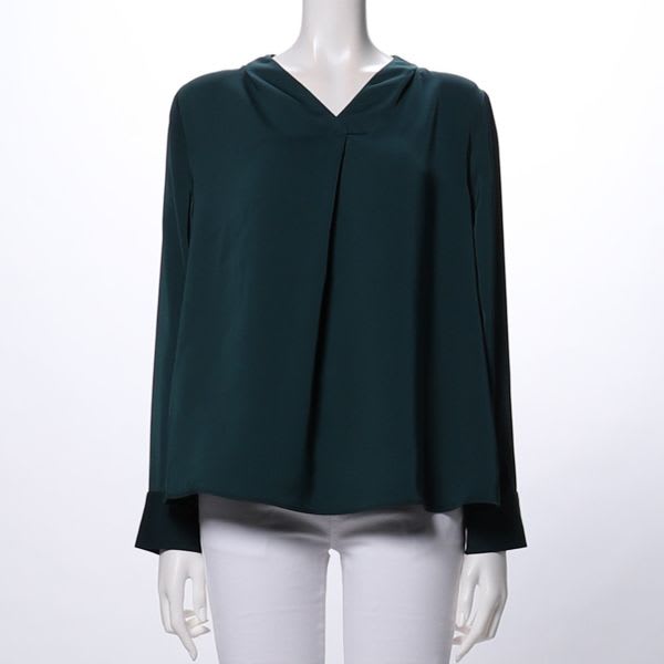 合わせVネックブラウス