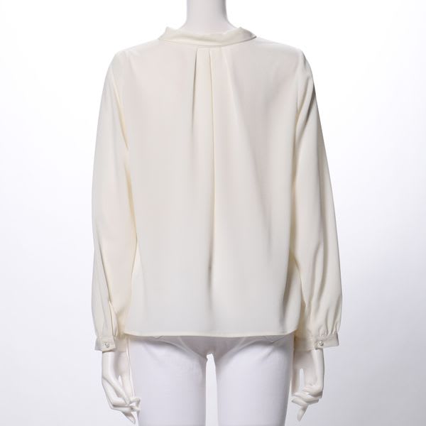 ボウタイブラウス