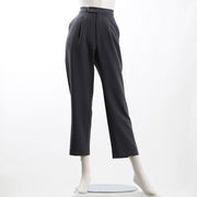 タックテーパードパンツ