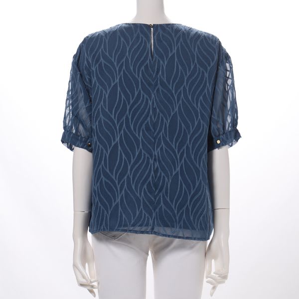 シアー素材クルーネックブラウス