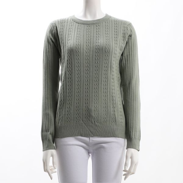 ケーブル模様クルーネックニット