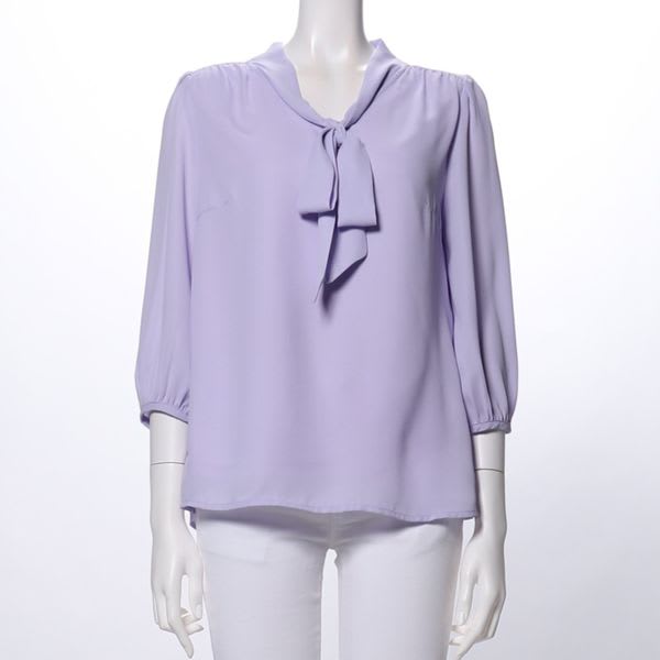 ボウタイブラウス