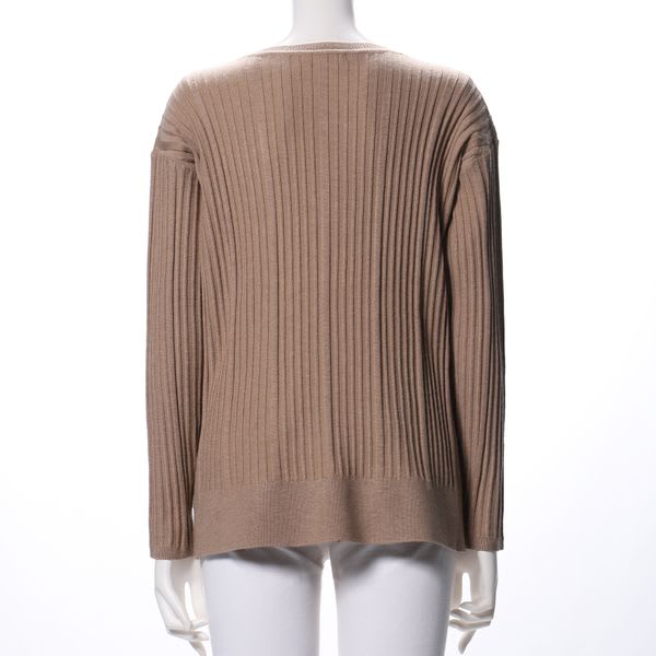 バックテールデザインリブニット