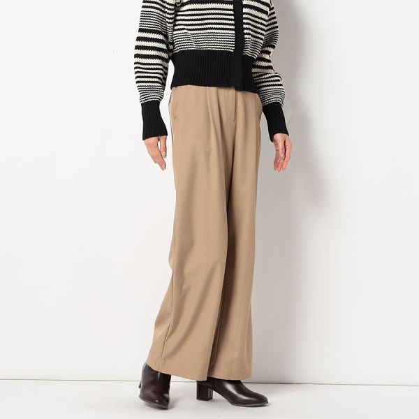 タックストレートワイドパンツ