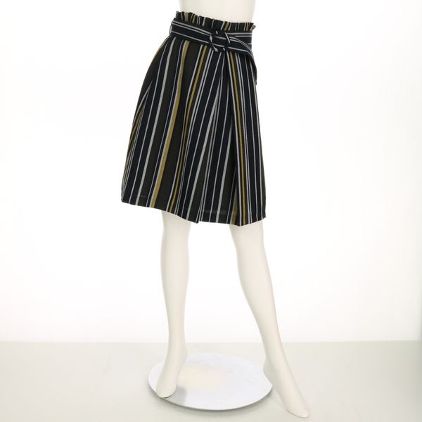 ストライプ柄ベルトアクセントスカート