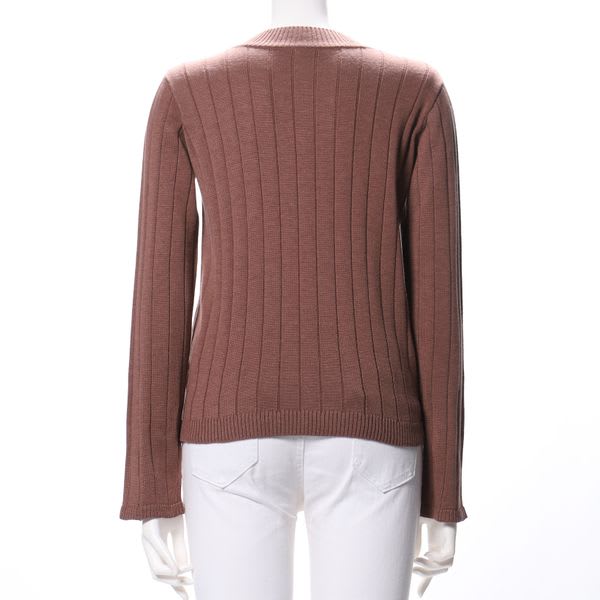 袖口ボタンニット