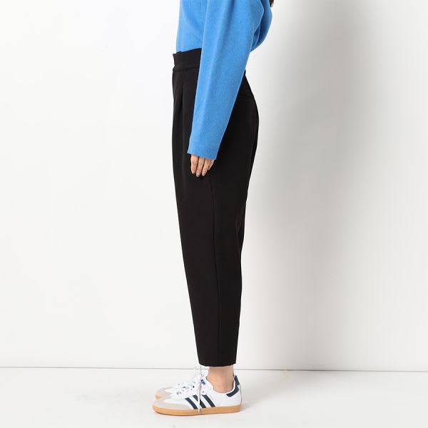 ハイウエストタックテーパードパンツ