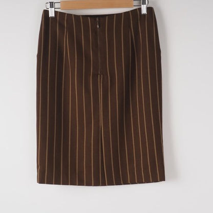 ストライプ柄タイトスカート