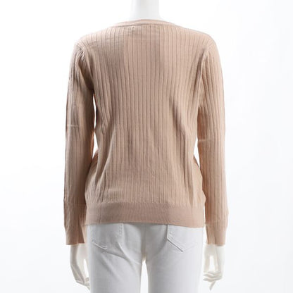 ケーブル模様クルーネックニット