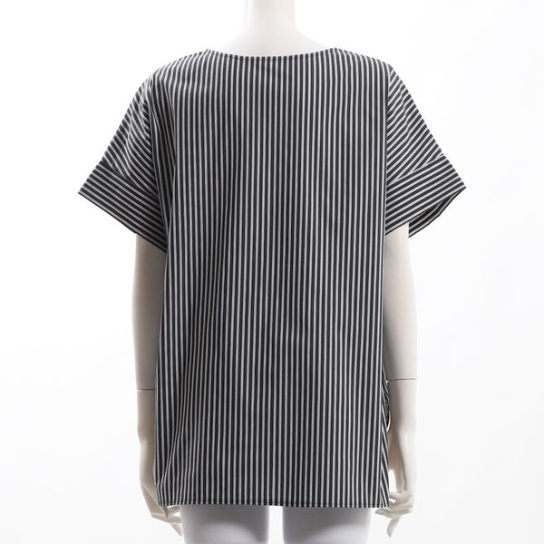 ストライプ柄タックデザインブラウス