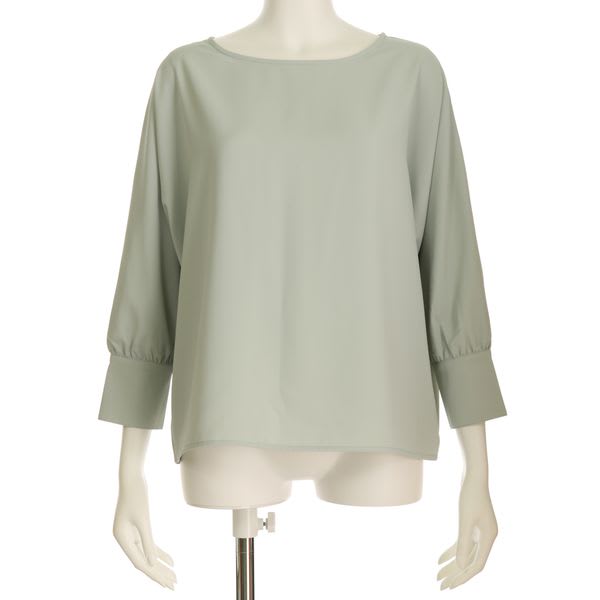 ドルマンスリーブブラウス