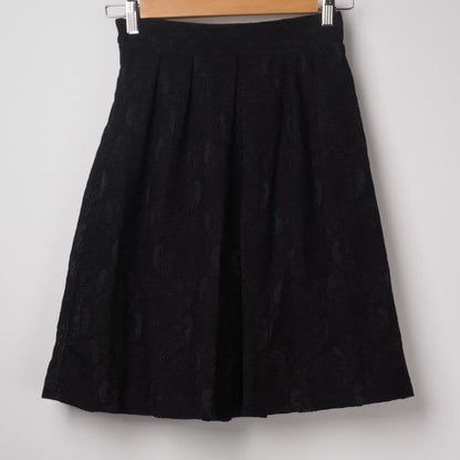 レースタック入りフレアスカート