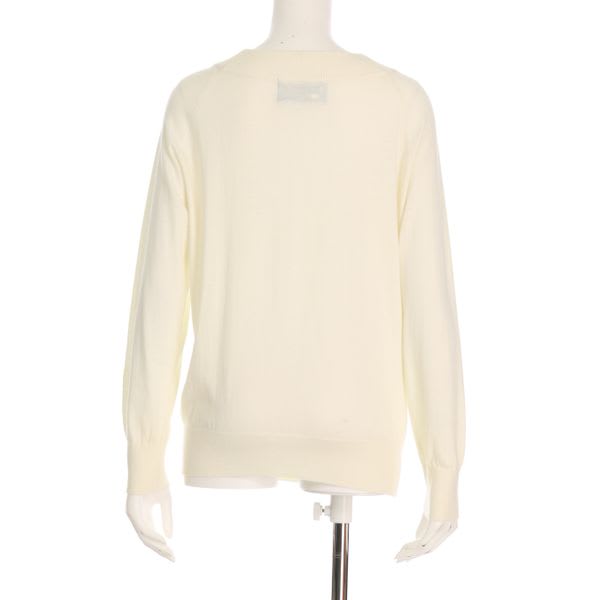 重ねVネックニット