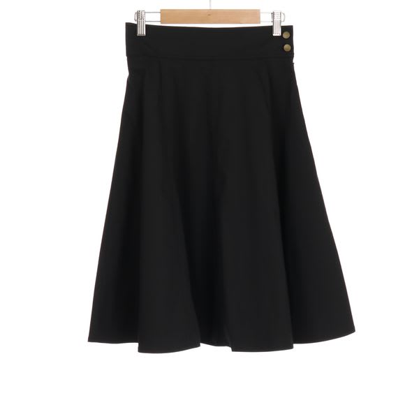 ウエストボタンフレアスカート
